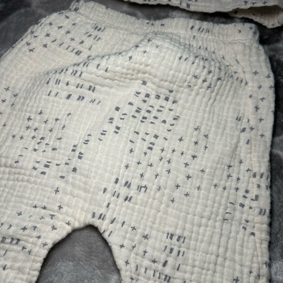 Grayson Collective Baby Smocked Gauze Bubble Romper & Wrap Top/Pants- Size 0-3M - Picture 7 of 7